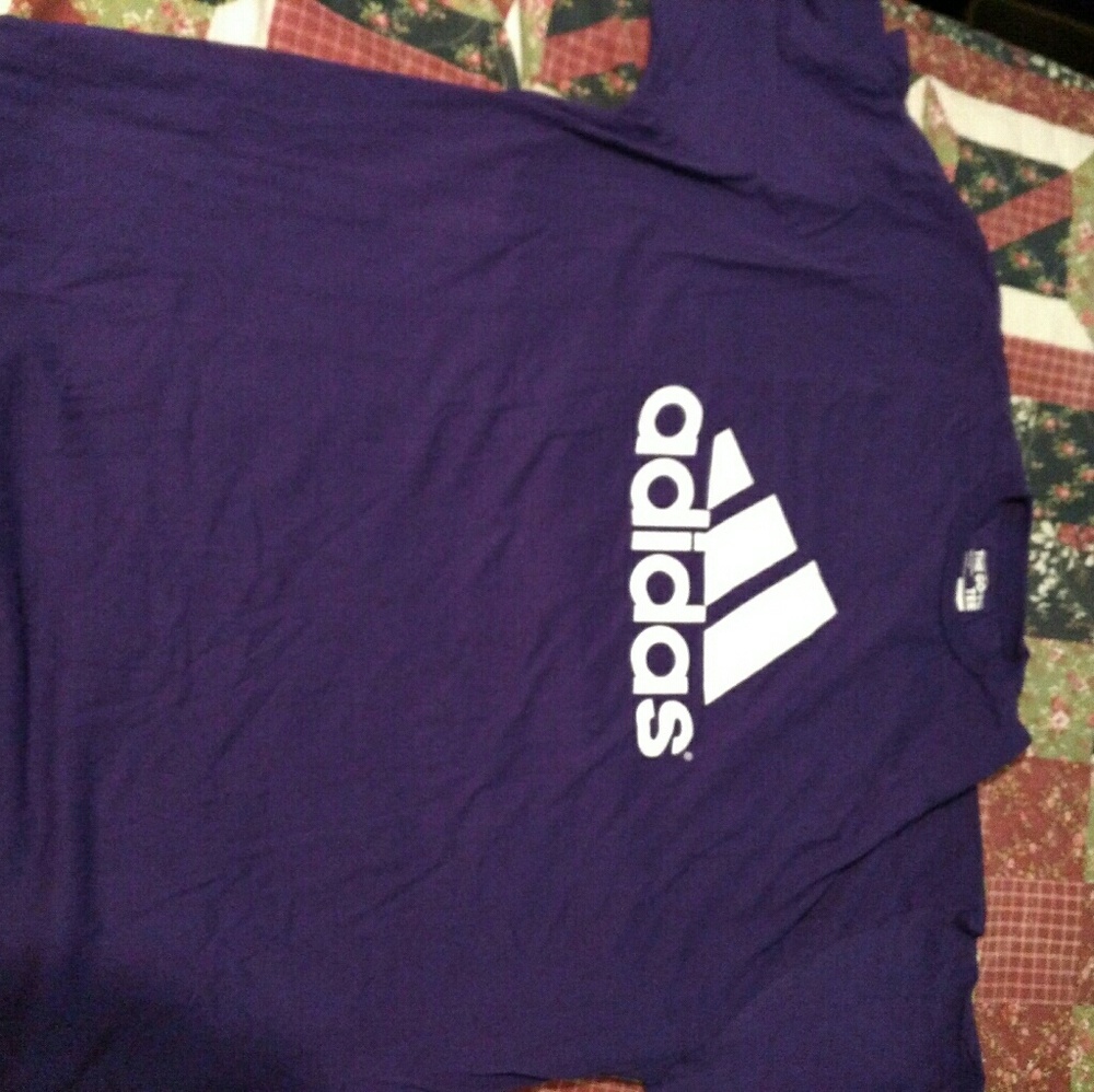 Adidas T-shirt